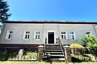 Mehrfamilienhaus kaufen in 16515 Oranienburg, Mehrfamilienhaus mit 4 Wohneinheiten und Nebengebäuden auf 8.000 m² Grundstück