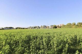 Grundstück zu kaufen in 91058 Erlangen, Grüne Aussichten: Grundstück mit Entwicklungschance in Erlangen