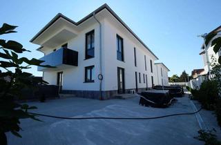 Haus mieten in Wormser Straße 14, 67591 Offstein, Moderne Doppelhaushälfte mit Doppelgarage und großem Keller