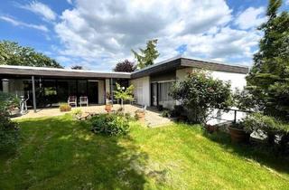 Haus kaufen in 50189 Elsdorf, Elsdorf - Großzügiger Bungalow mit Doppelgarage in ruhiger Straße!