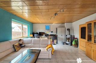 Wohnung kaufen in 63594 Hasselroth, Hasselroth - BERK Immobilien - geräumige 3-Zi-Whg in gepflegtem ZFH mit Balkon und Stellplatz in Hasselroth