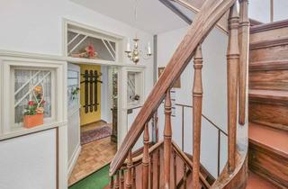 Wohnung kaufen in 42275 Barmen, wunderschöne Altbauwohnung im Dachgeschoss mit Gartennutzung - ausbaubar zu Maisonette-Wohnung