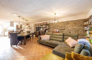 Wohnung kaufen in 75053 Gondelsheim, Hausgefühl pur: modernes Wohnen mit Reihenendhaus-Charakter in Gondelsheim