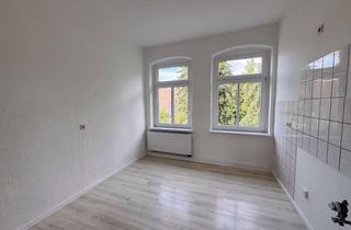 Wohnung mieten in Hofer Straße 162, 09353 Oberlungwitz, Einziehen & Wohlfühlen – renovierte 44-m²-Wohnung in Oberlungwitz!