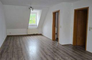 Wohnung mieten in August - Bebel - Str. 02, 04567 Kitzscher, Traumhafte Dachgeschosswohnung mit Blick auf den Markt!