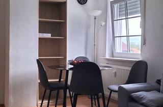 Wohnung mieten in Dahlienweg 00, 83109 Großkarolinenfeld, Günstige, gepflegte 3-Zimmer-Dachgeschosswohnung in Großkarolinenfeld