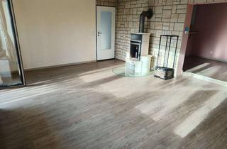 Wohnung mieten in Arndtstraße 6a, 38154 Königslutter, Großzügige, helle 3-Zi-Wohnung mit Loggia, Garage und idyllischem Garten in zentraler Lage