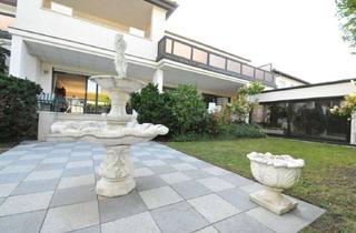 Villa kaufen in 63150 Heusenstamm, ** Traumvilla mit Schwimmbad, vielen Räumlichkeiten und herrlicher Grünanlage **