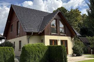 Einfamilienhaus kaufen in 12529 Schönefeld, Gepflegtes Anwesen mit komfortablem Einfamilienhaus und Gästebungalow an der Berliner Stadtgrenze