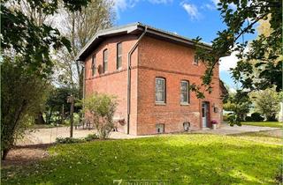 Haus kaufen in 25870 Oldenswort, "Alter" Bahnhof**