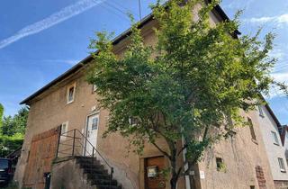 Einfamilienhaus kaufen in 75038 Oberderdingen, Einfamilienhaus mit großem Garten für Liebhaber