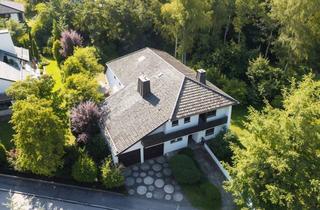 Villa kaufen in Lärchenstraße, 82152 Krailling, Exklusive Villa mit Potential zur stilvollen Neugestaltung