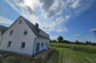 Doppelhaushälfte kaufen in Biestow Ausbau 53, 18059 Kritzmow, Familienfreundlich & zentral: Technikfertige Doppelhaushälfte in ruhiger Umgebung