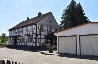 Haus kaufen in 37186 Moringen, Landhaus im Fachwerkstil/Resthofstelle mit 1,2 ha Weidefläche