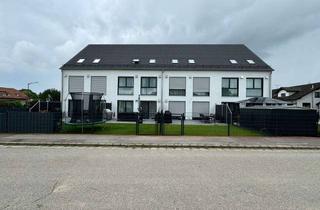 Haus mieten in 85114 Buxheim, Neuwertiges Haus mit fünf Zimmern und EBK in Buxheim