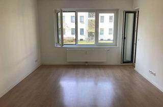 Wohnung mieten in Rosengarten 23 A, 22880 Wedel, Attraktive 2,5 - Zimmerwohnung mit sonnigen Balkon frei ab 1. November 2025
