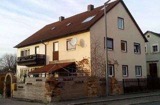 Doppelhaushälfte kaufen in 91792 Ellingen, Stilvolle Doppelhaushälfte mit Pool, Dachterrasse, Carport Werkstatt viel Lebensqualität