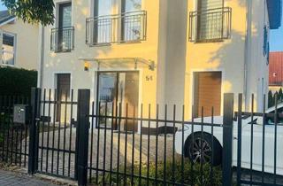 Haus mieten in Dossestraße 54, 16321 Bernau, attraktive Stadtvilla im italienischen Stil mit gehobener Innenausstattung in Bernau bei Berlin