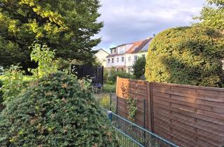 Reihenhaus kaufen in Straße 17, 12309 Berlin, Ein Haus, das noch Geschichte schreiben möchte - unverstellt ehrlich, bereit für Ihr Projekt.