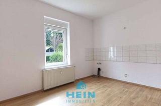 Wohnung mieten in Hartensteiner Straße 42, 09366 Stollberg, Freundliche 2-Raumwohnung mit Pkw-Stellplatz und eigenen Gartenanteil