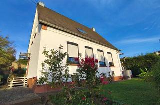 Einfamilienhaus kaufen in 66571 Eppelborn, Eppelborn - smartes Einfamilienhaus - freistehend mit Garage und Garten