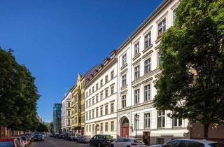 Wohnung kaufen in Max-Beer-Straße 7, 10119 Berlin, Berlin - INVEST: Charmante 2-Zimmerwohnung im begehrten Scheunenviertel, Berlin-Mitte!- vermietet