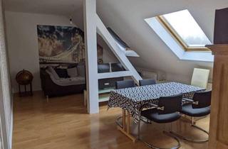 Wohnung kaufen in 46047 Marienkirche, 4-Zimmer-Dachgeschosswohnung in Oberhausen-Dümpten – Nähe Westfield Centro