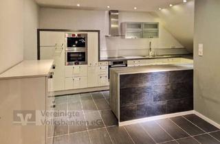 Wohnung kaufen in 72827 Wannweil, Geräumige 5/6 Zimmer-DG-Wohnung in Wannweil mit 2 Garagen!