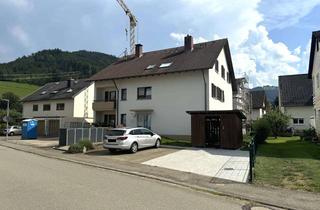 Wohnung kaufen in 79256 Buchenbach, Vermietete Dachgeschosswohnung mit großem Balkon in sehr gepflegtem Zustand