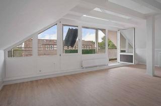 Wohnung mieten in Hansastraße, 21502 Geesthacht, 2-Zimmer-Wohnung im Dachgeschoss mit Balkon, Einbauküche, Duschbad mit Fenster und Pkw-Stellplatz