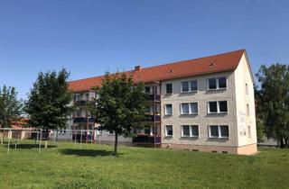 Wohnung mieten in Am Stadtfeld 32, 06636 Laucha an der Unstrut, Sonnige 2-Zimmer-Wohnung // frisch renoviert !