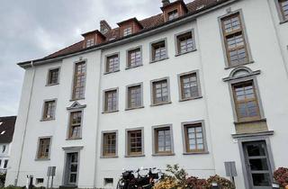 Wohnung mieten in Lornsenplatz, 24340 Eckernförde, 4 Zimmer Altbauwohnung in zentraler Lage