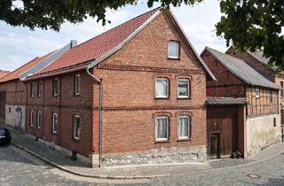 Haus kaufen in 04523 Pegau, Lukratives Immobilienportfolio - 20 Wohnhäuser, 10 % Rendite, provisionsfrei!