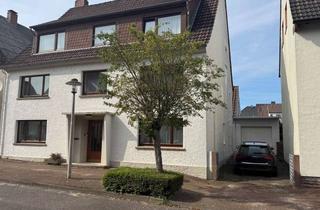 Haus kaufen in 32683 Barntrup, Großzügiges Wohnhaus in Barntrup – auch als Zweifamilienhaus nutzbar