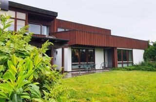 Haus kaufen in 94491 Hengersberg, Charmantes, großzügiges Wohnhaus in Hengersberg mit viel Potenzial.