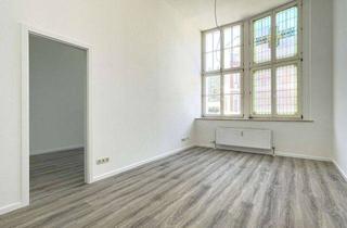 Wohnung mieten in Friedrich-Ebert-Straße 18, 08209 Auerbach, Modernisierte 2-Raum-Wohnung mit Aufzug & Einbauküche in Auerbach