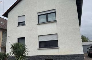 Haus kaufen in 64546 Mörfelden-Walldorf, Von Privat: Zweifamilienhaus mit großem Baugrundstück in Mörfelden -Walldorf