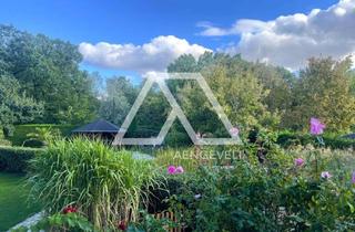 Villa kaufen in 39218 Schönebeck, Stilvolle Villa mit Parkgrundstück und Wellnessbereich