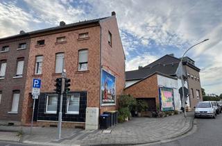 Anlageobjekt in Hochstraße 86, 41363 Jüchen, Sanierungsobjekt mit Potenzial: Zweifamilienhaus mit Garage & Terrasse in Hochneukirch
