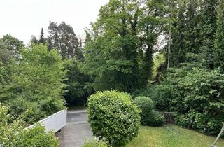 Wohnung kaufen in 82049 Pullach, Pullach / Großhesselohe - helle, große Wohnung auf parkähnlichem Grundstück