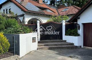 Villa kaufen in 91341 Röttenbach, Diskrete Unternehmervilla in Bestlage von Röttenbach