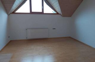 Wohnung mieten in 72189 Vöhringen, 3-Zi-Whg (120 qm) mit Holzofen, Fernwärme und Garten