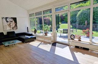 Villa kaufen in 75331 Engelsbrand, Architektenvilla mit Schwarzwaldblick und 2000qm Garten