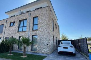 Doppelhaushälfte kaufen in 50259 Pulheim, Moderne Doppelhaushälfte mit Garten und Pool in Top-Lage