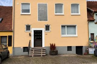 Einfamilienhaus kaufen in 66606 St. Wendel, Sankt Wendel - Einfamilienhaus mit Einliegerwohnung, Wintergarten, Kachelofen