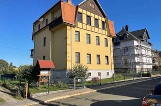 Wohnung kaufen in 09353 Oberlungwitz, Großzügige Dachgeschosswohnung zur Eigennutzung oder Vermietung