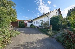 Einfamilienhaus kaufen in 71083 Herrenberg, Großzügiges Einfamilienhaus mit Schwimmbad und großem Garten