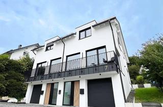 Doppelhaushälfte kaufen in 51647 Gummersbach, luxuriöse & neuwertige Doppelhaushälfte mit hochfertiger Ausstattung & einzigartigem Design