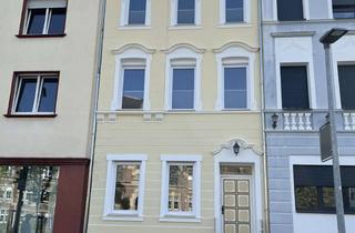Haus mieten in Münstereifeler Str. 45, 53879 Euskirchen, kernsaniertes Raumwunder
