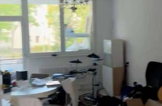Wohnung kaufen in Spandauer Damm 257, 14052 Berlin, Gepflegte 3-Zimmer Wohnung im 1. OG mit Balkon in Charlottenburg